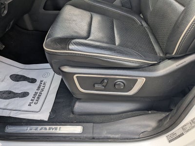 2022 RAM 1500 Laramie Crew Cab 4x4 5'7' Box