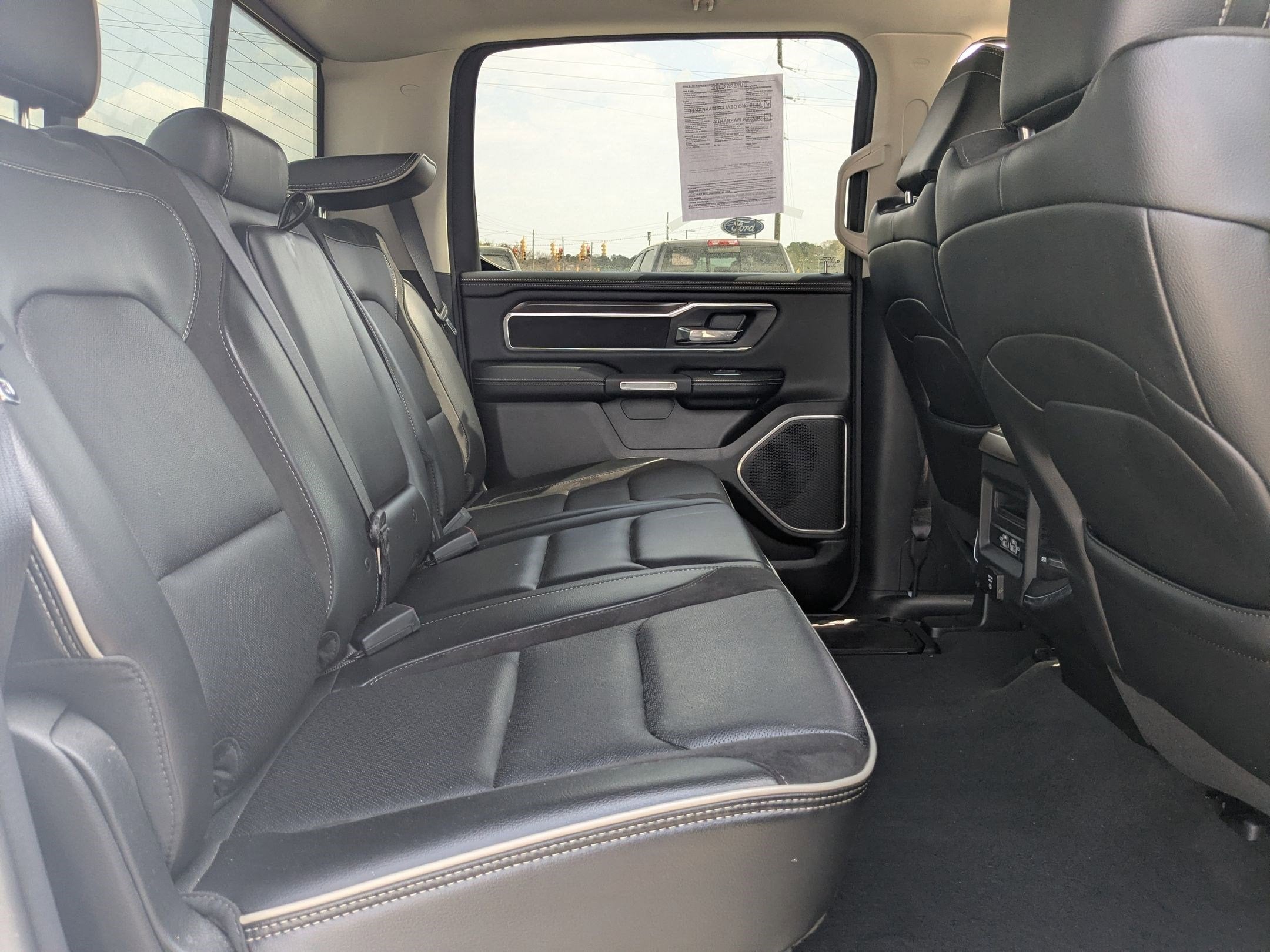 2022 RAM 1500 Laramie Crew Cab 4x4 5'7' Box
