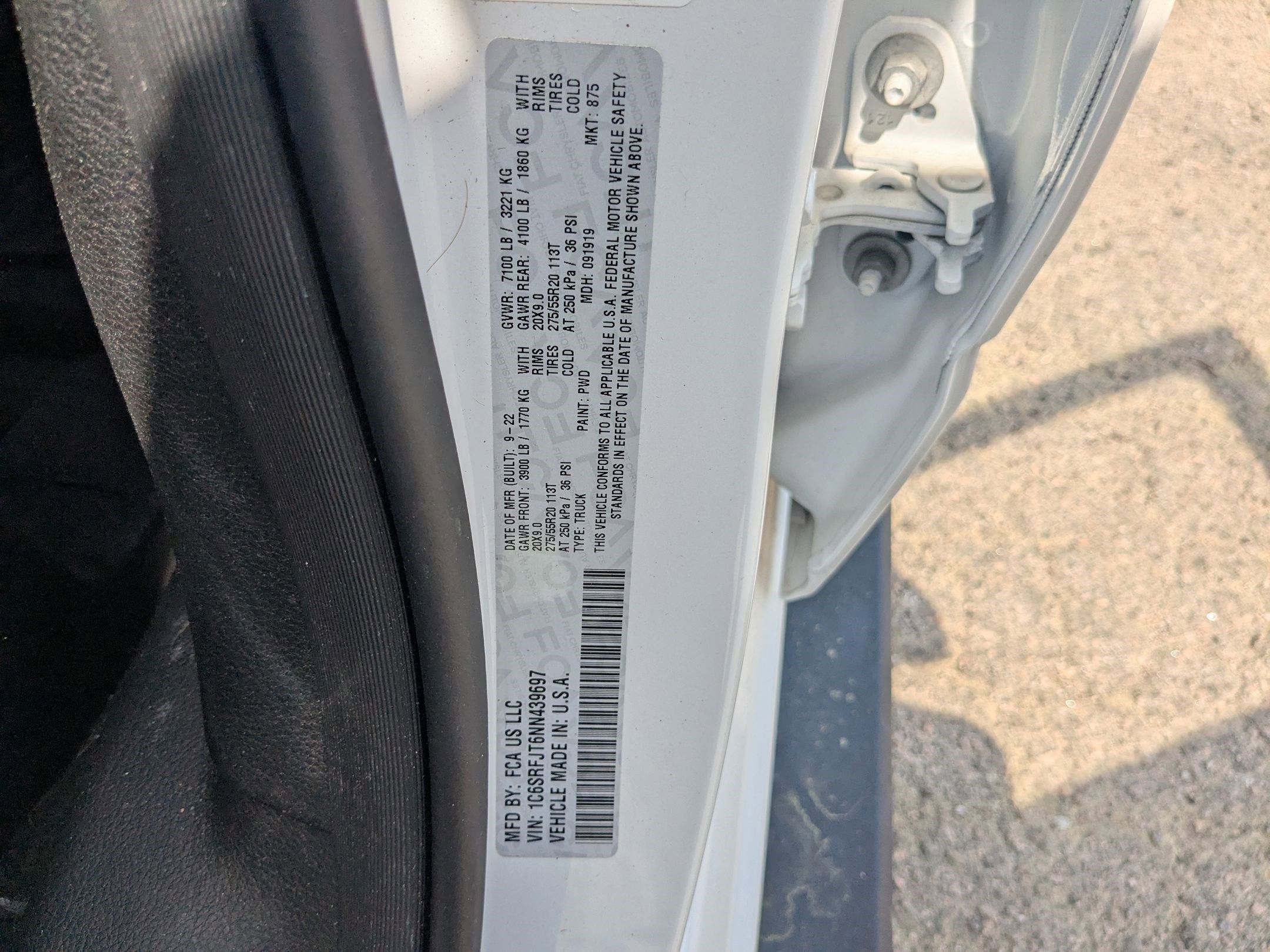 2022 RAM 1500 Laramie Crew Cab 4x4 5'7' Box