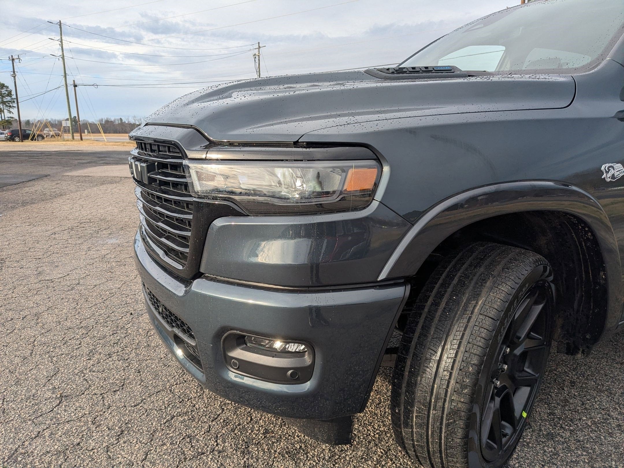 2026 RAM 1500 RAM 1500 LARAMIE CREW CAB 4X4 5'7' BOX