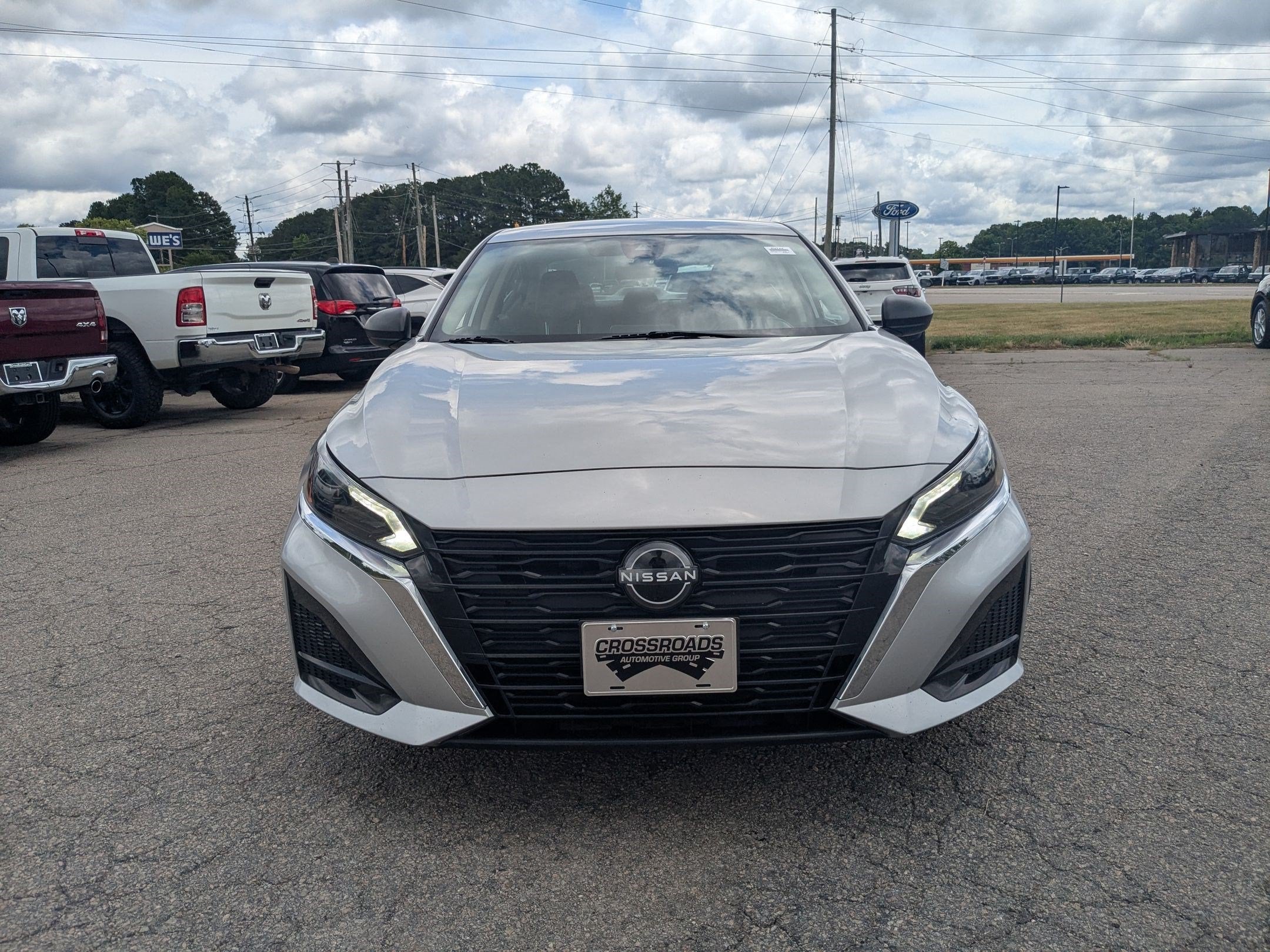 2024 Nissan Altima SV FWD