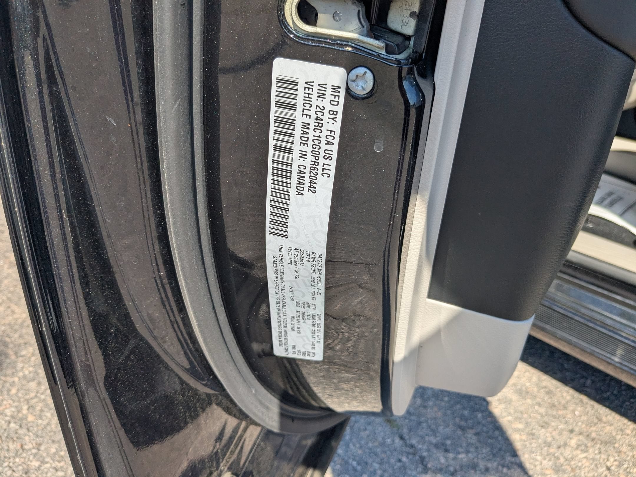 2023 Chrysler Voyager LX