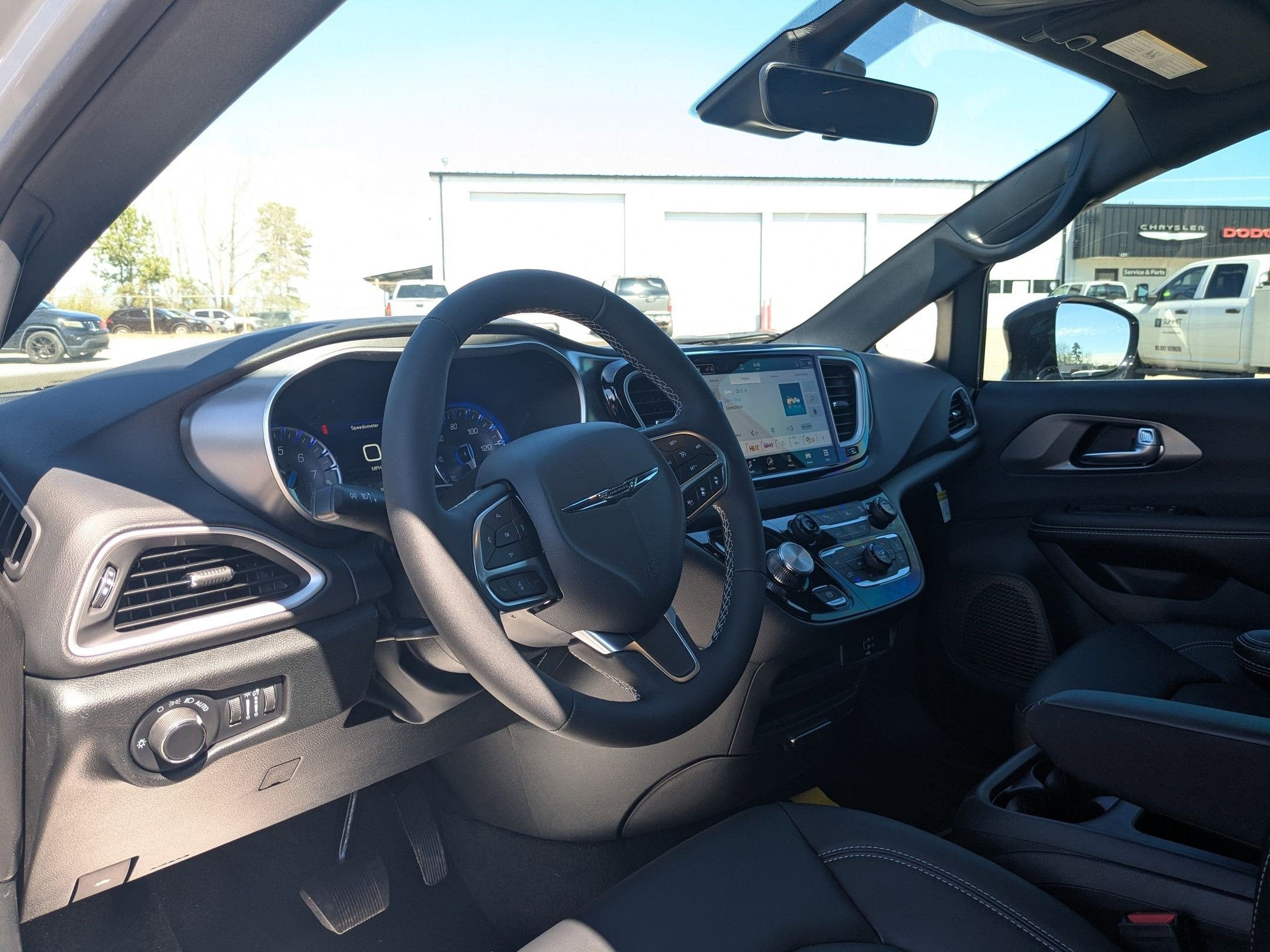 2026 Chrysler Voyager VOYAGER LX