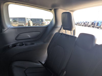 2026 Chrysler Voyager VOYAGER LX