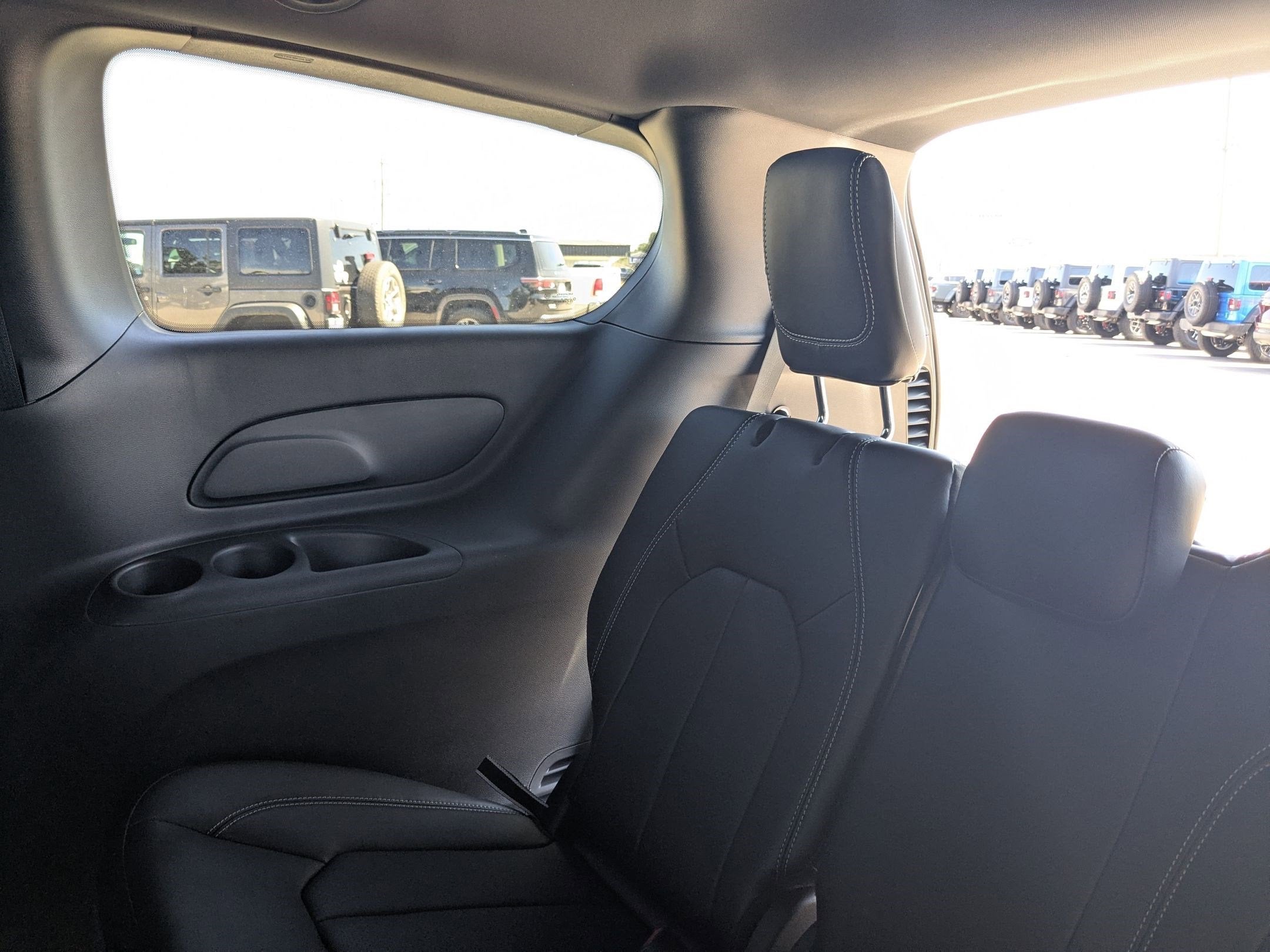 2026 Chrysler Voyager VOYAGER LX