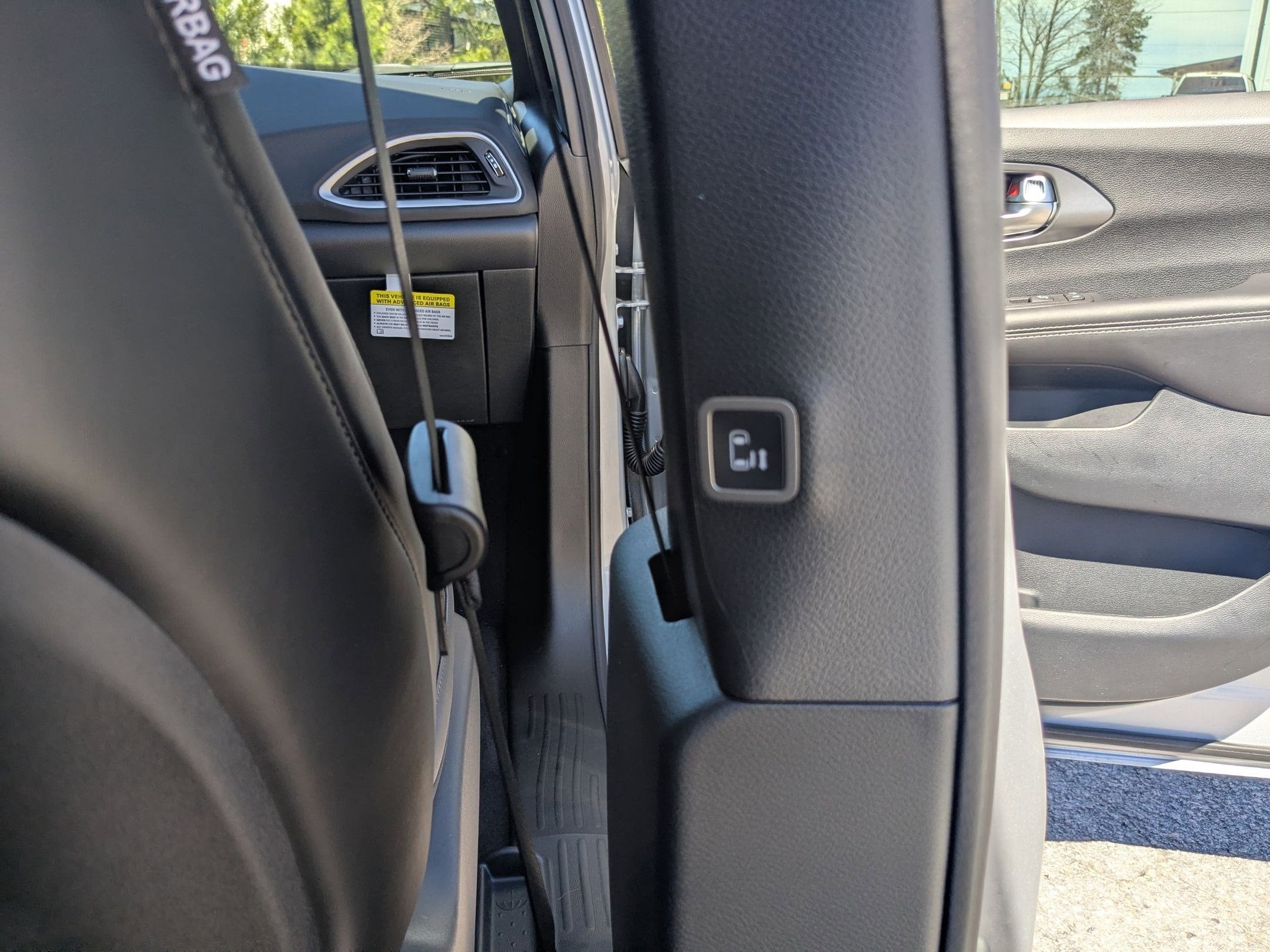 2026 Chrysler Voyager VOYAGER LX