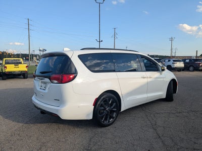 2020 Chrysler Pacifica 35th Anniversary Limited
