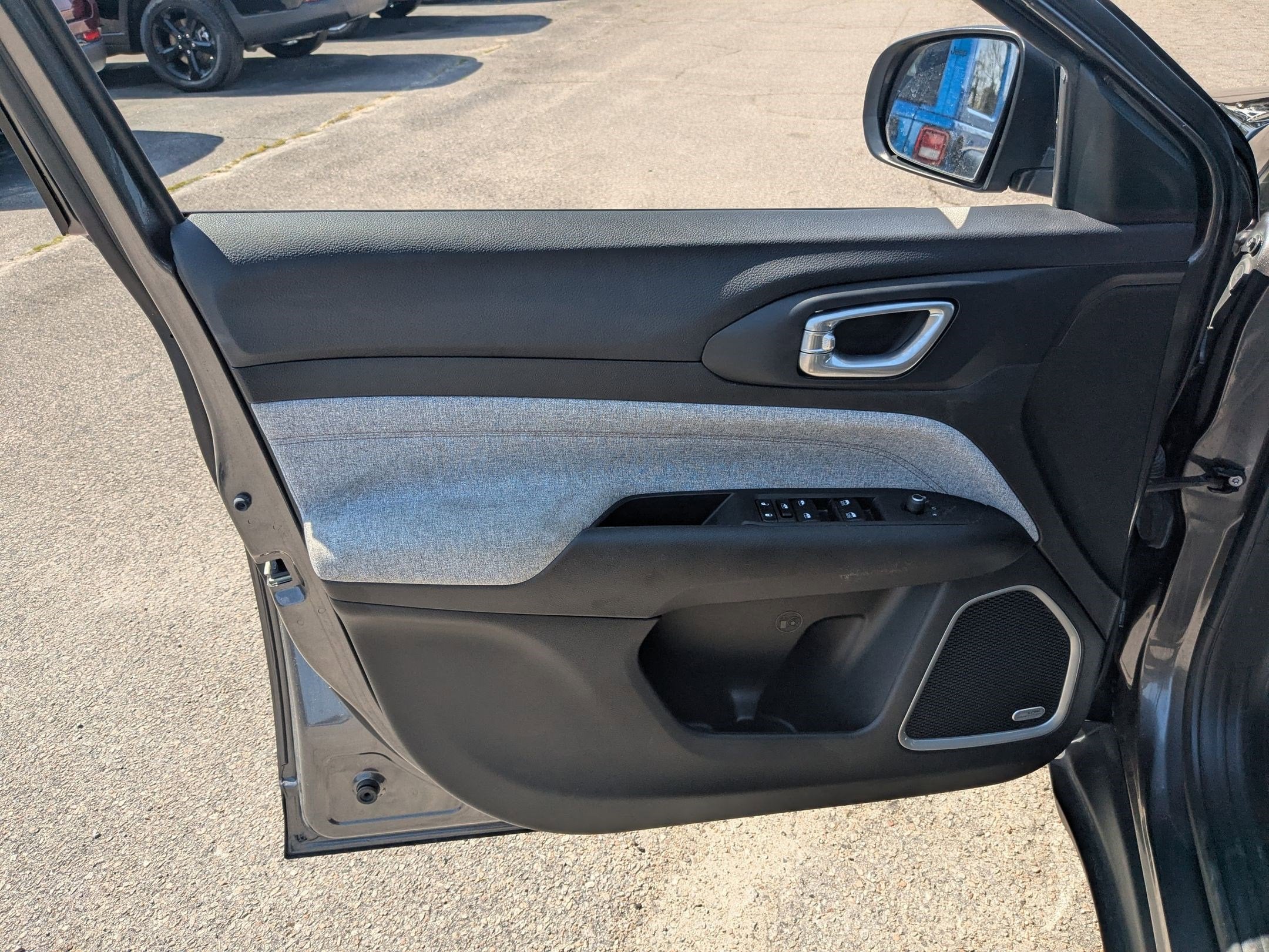 2023 Jeep Compass Latitude Lux FWD