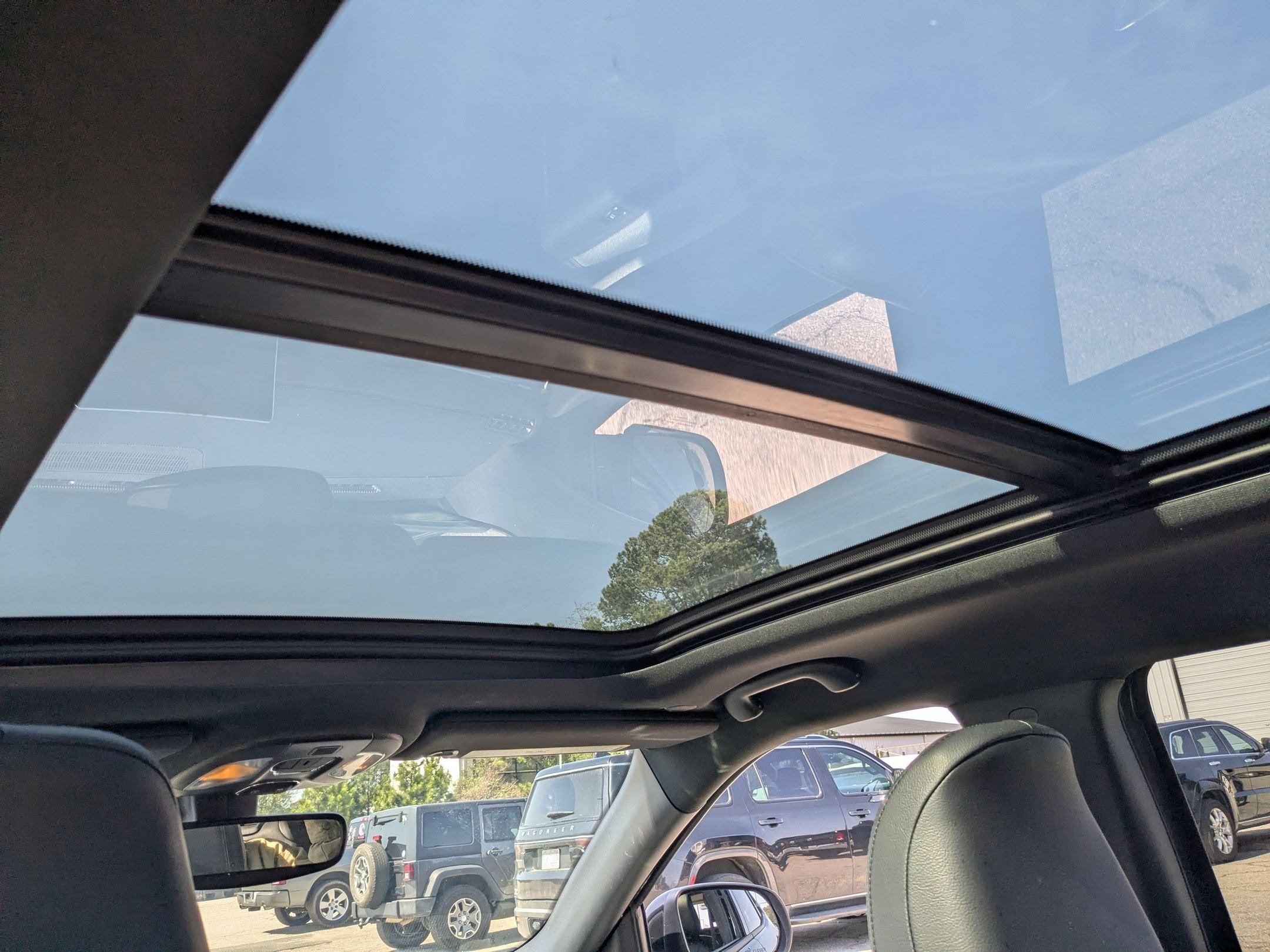 2023 Jeep Compass Latitude Lux FWD