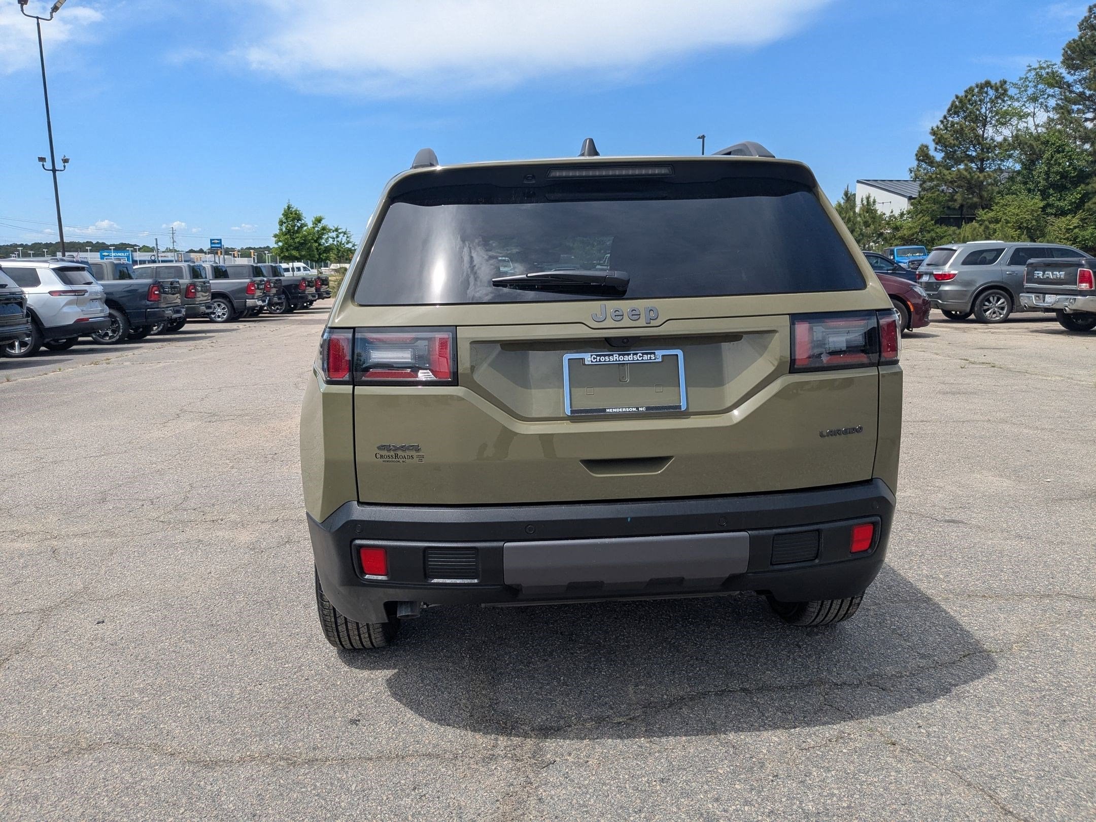 2026 Jeep Cherokee CHEROKEE LAREDO 4X4