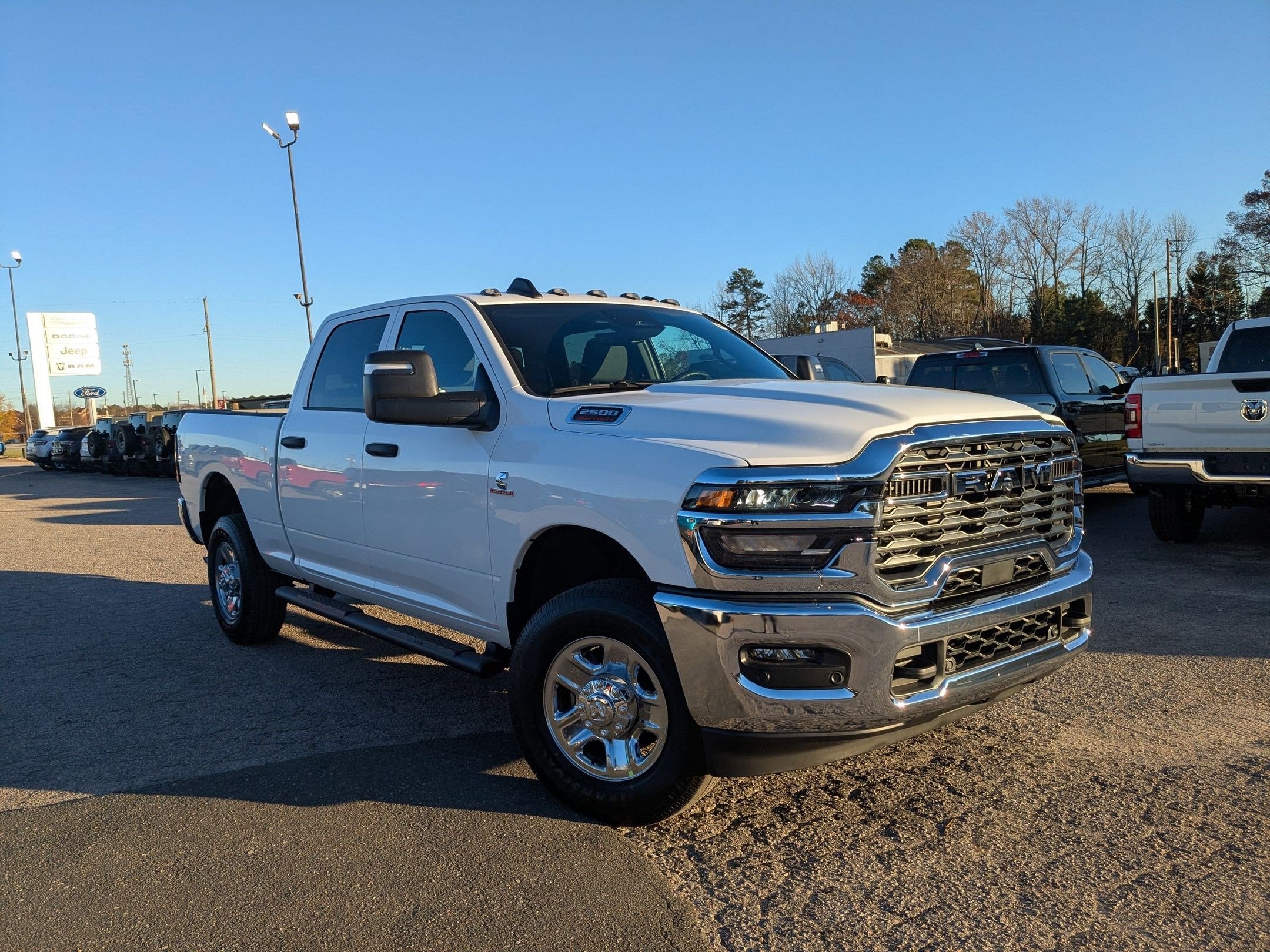 2026 RAM 2500 RAM 2500 TRADESMAN CREW CAB 4X4 6'4' BOX