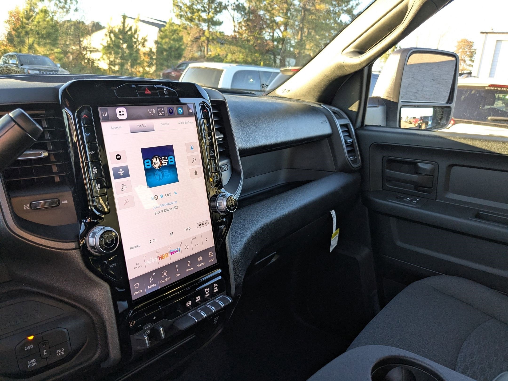 2026 RAM 2500 RAM 2500 TRADESMAN CREW CAB 4X4 6'4' BOX