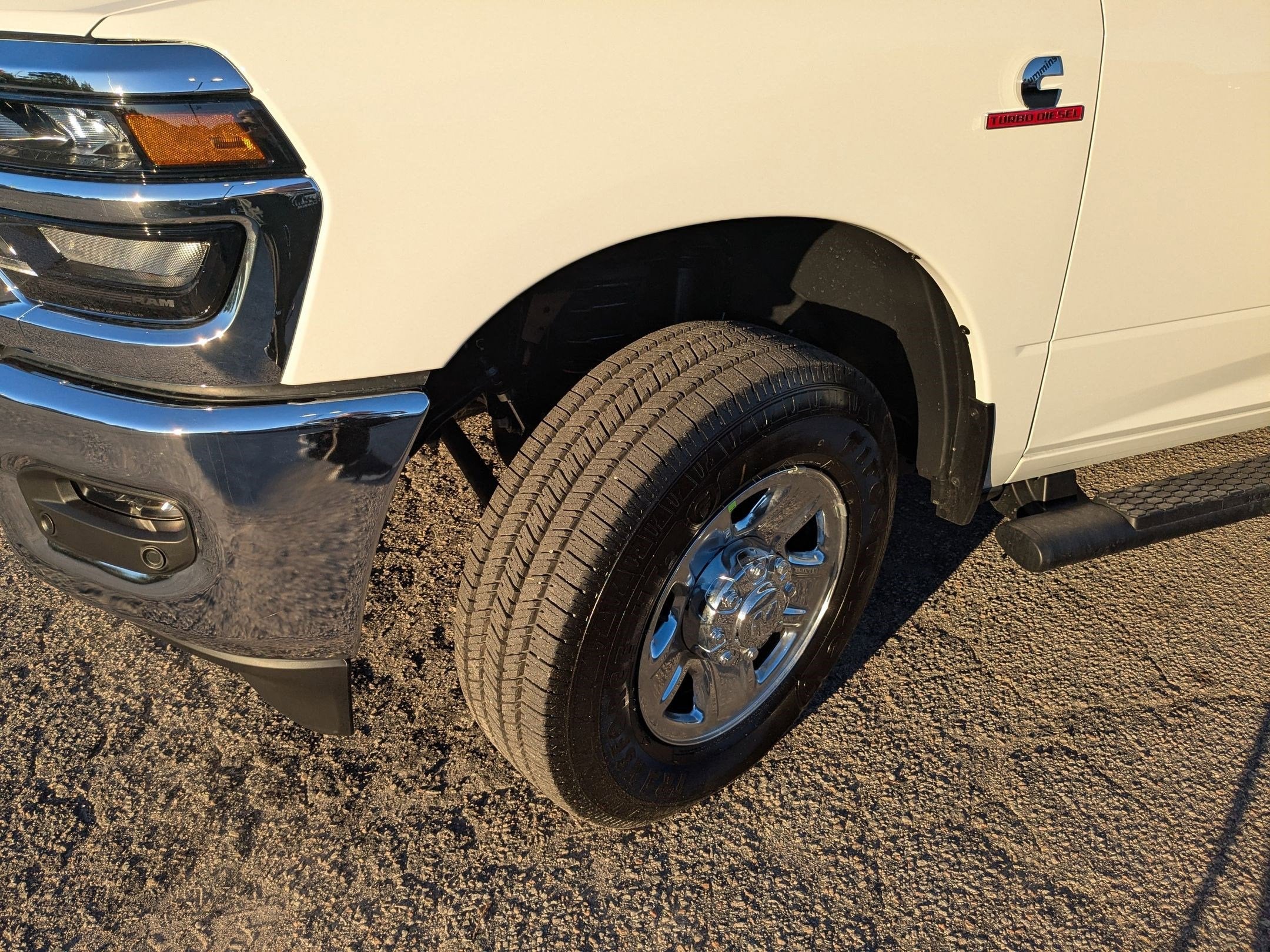 2026 RAM 2500 RAM 2500 TRADESMAN CREW CAB 4X4 6'4' BOX