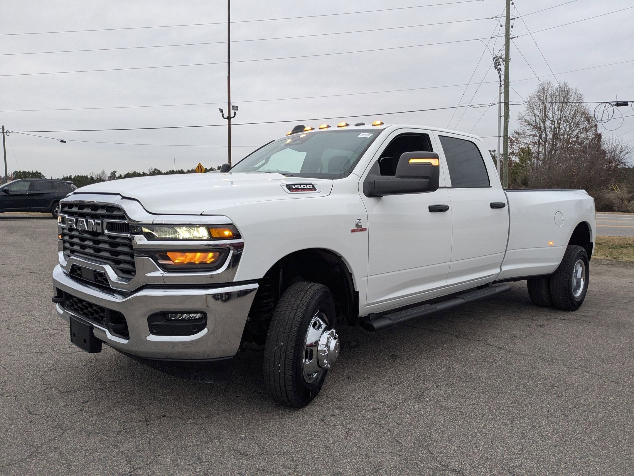 2026 RAM 3500 RAM 3500 TRADESMAN CREW CAB 4X4 8' BOX