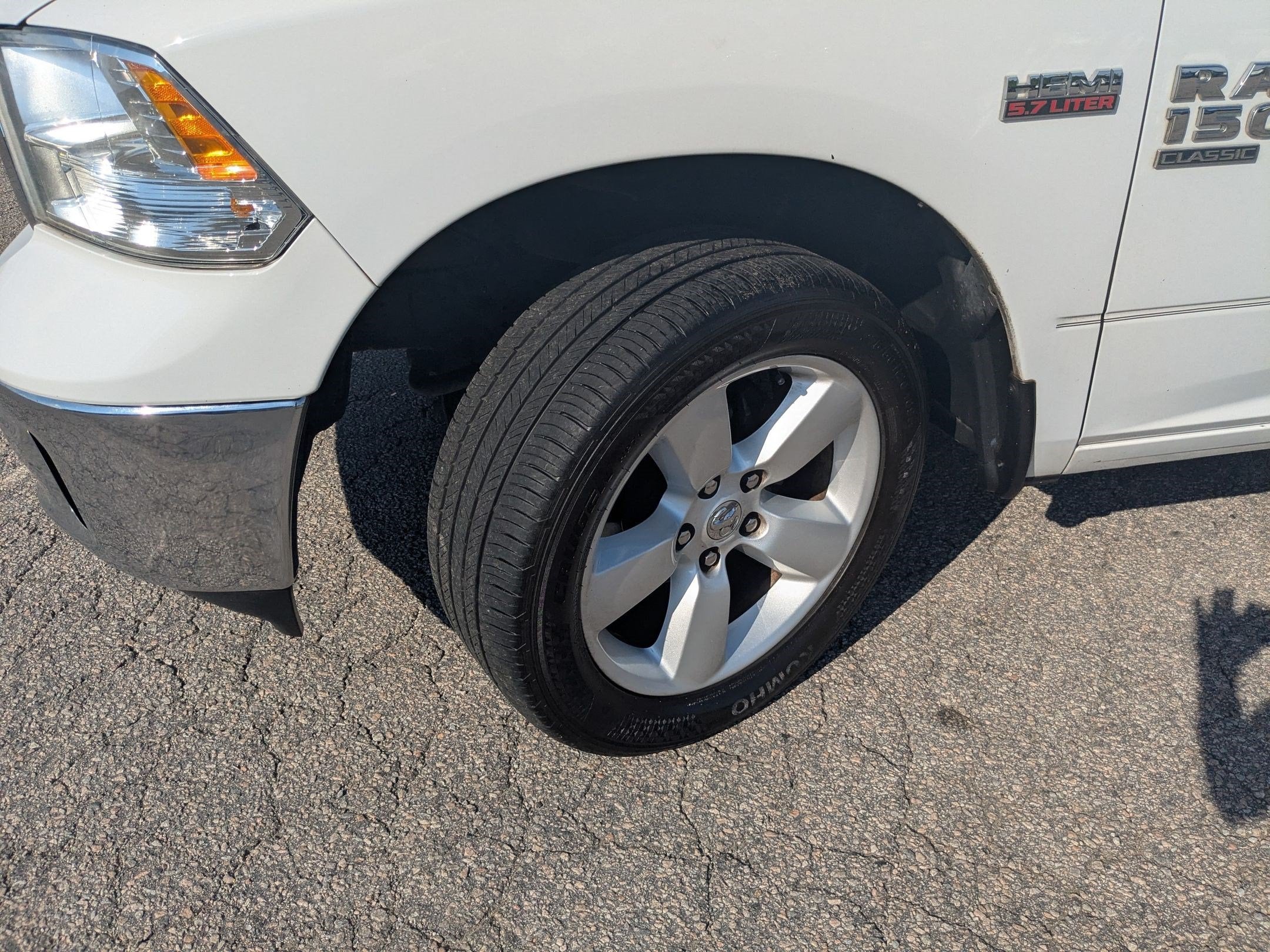 2020 RAM 1500 Classic Tradesman Crew Cab 4x2 5'7' Box