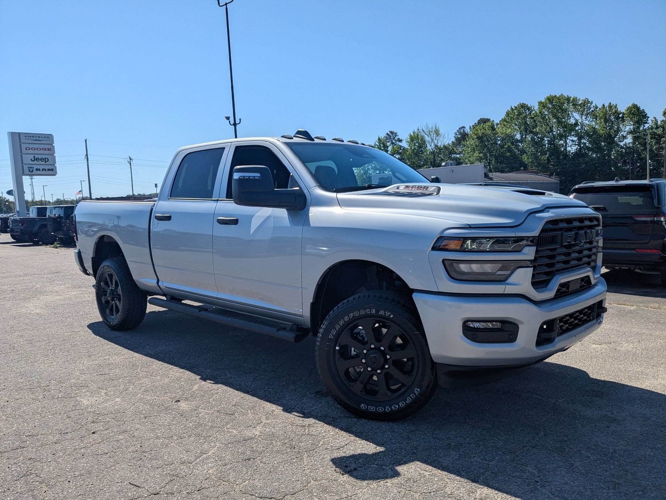 2026 RAM 2500 RAM 2500 BLACK EXPRESS CREW CAB 4X4 6'4' BOX