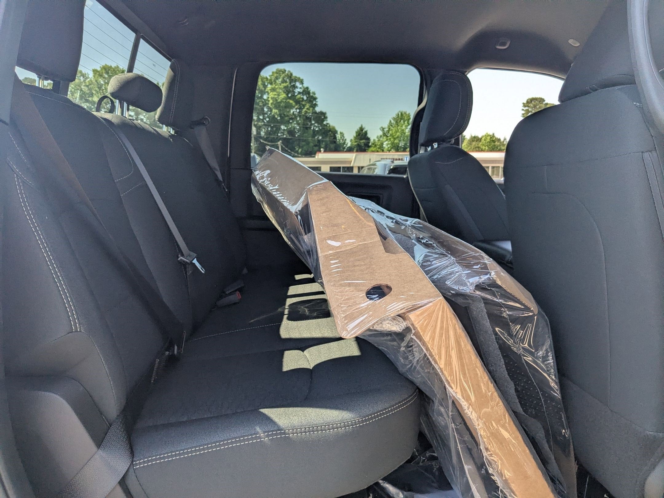 2026 RAM 2500 RAM 2500 BLACK EXPRESS CREW CAB 4X4 6'4' BOX