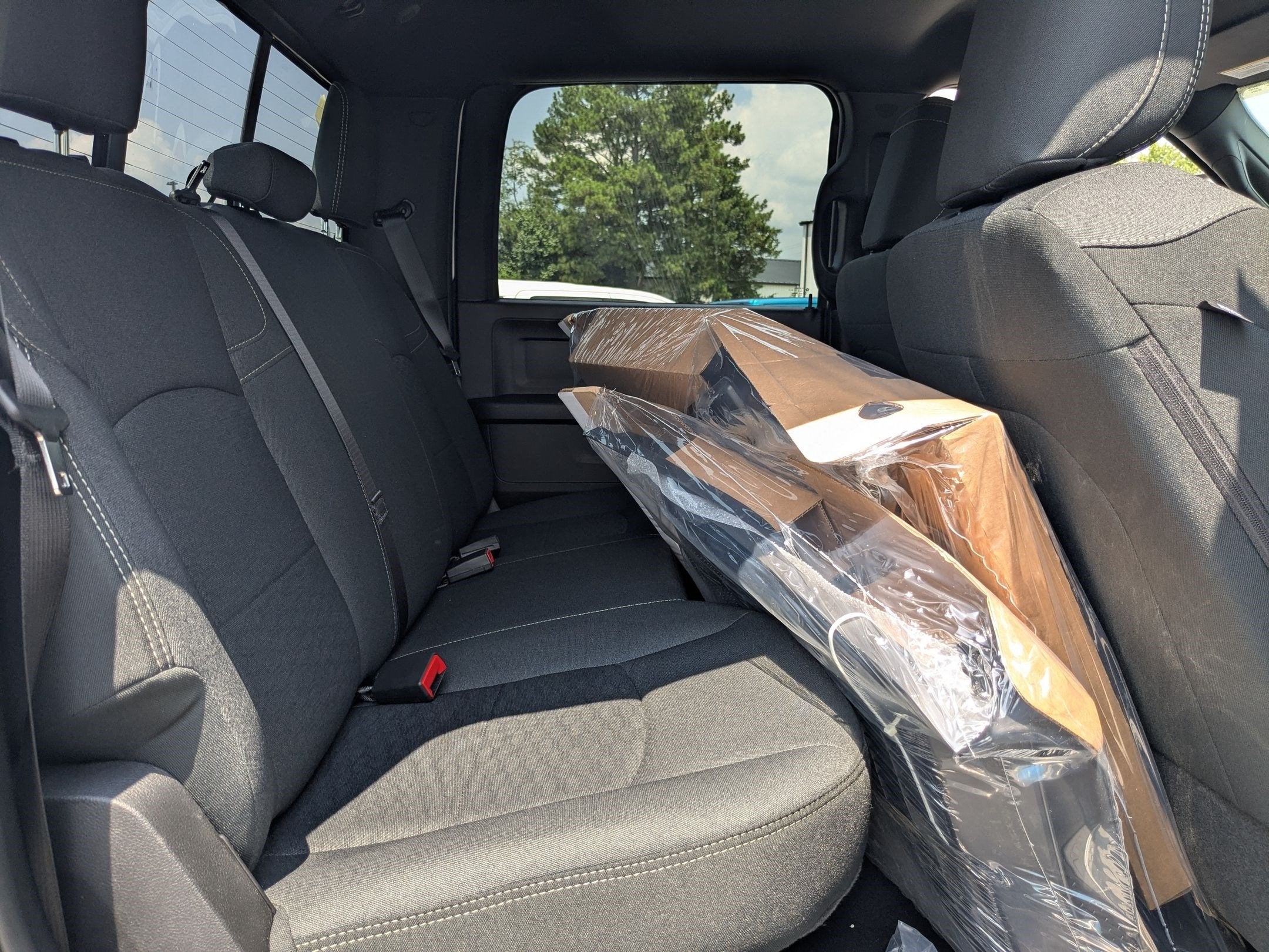 2026 RAM 2500 RAM 2500 TRADESMAN CREW CAB 4X4 6'4' BOX