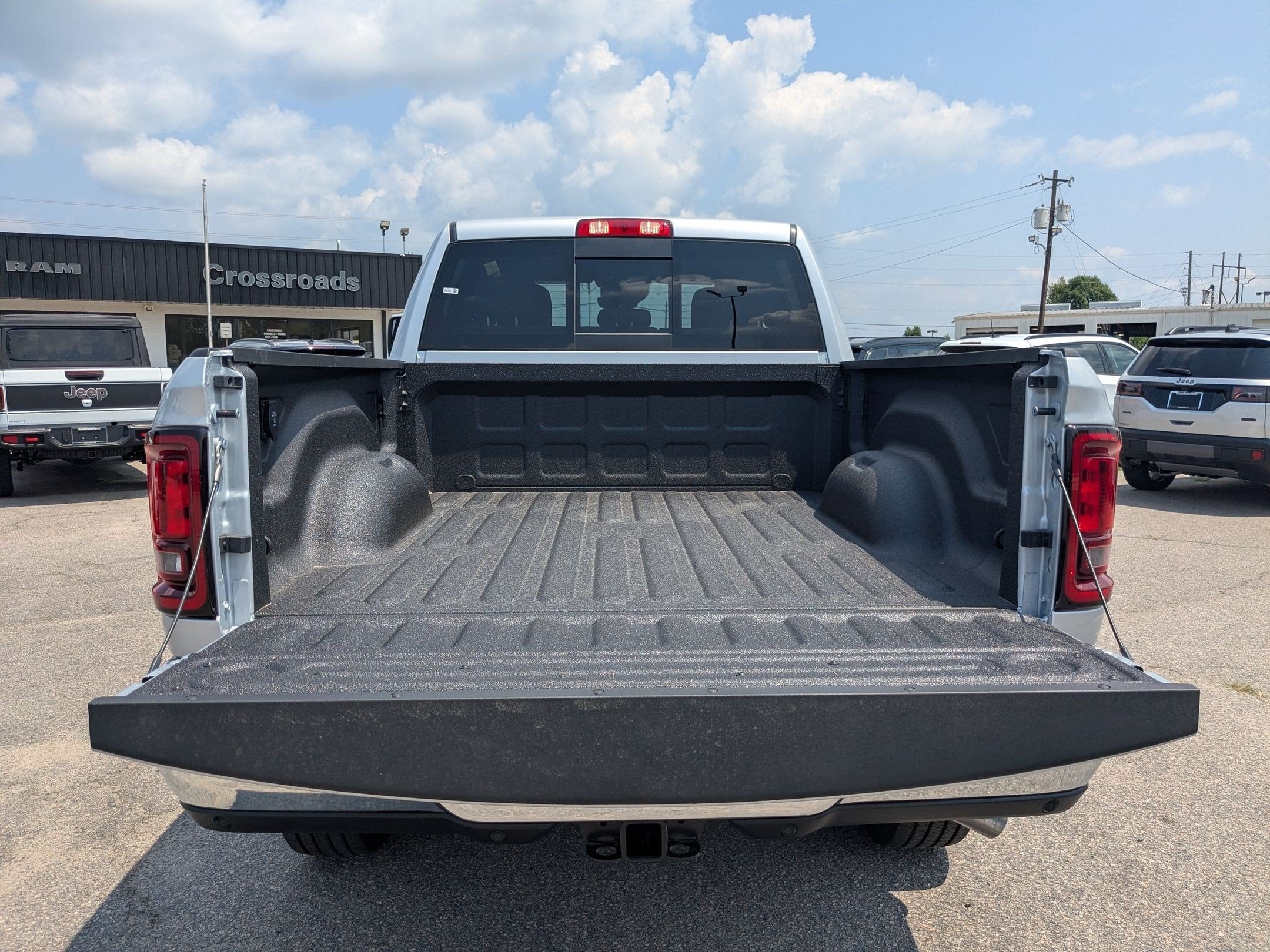 2026 RAM 2500 RAM 2500 TRADESMAN CREW CAB 4X4 6'4' BOX