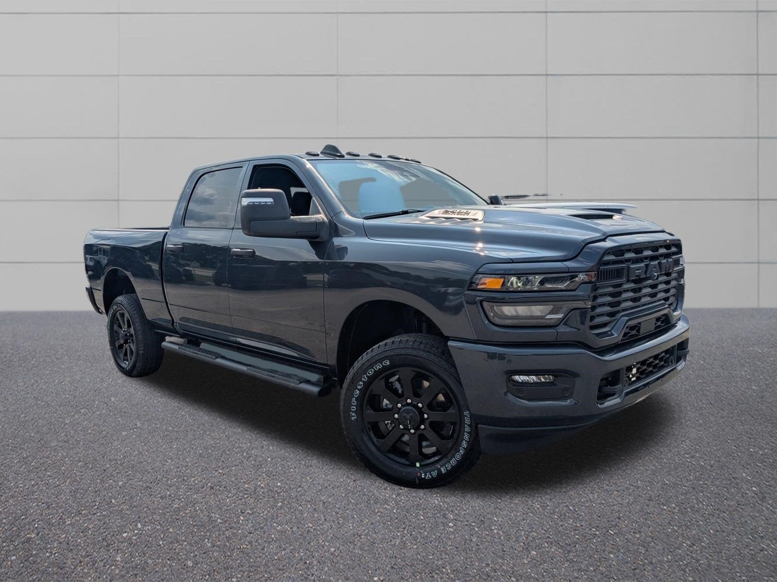 2026 RAM 2500 RAM 2500 BLACK EXPRESS CREW CAB 4X4 6'4' BOX