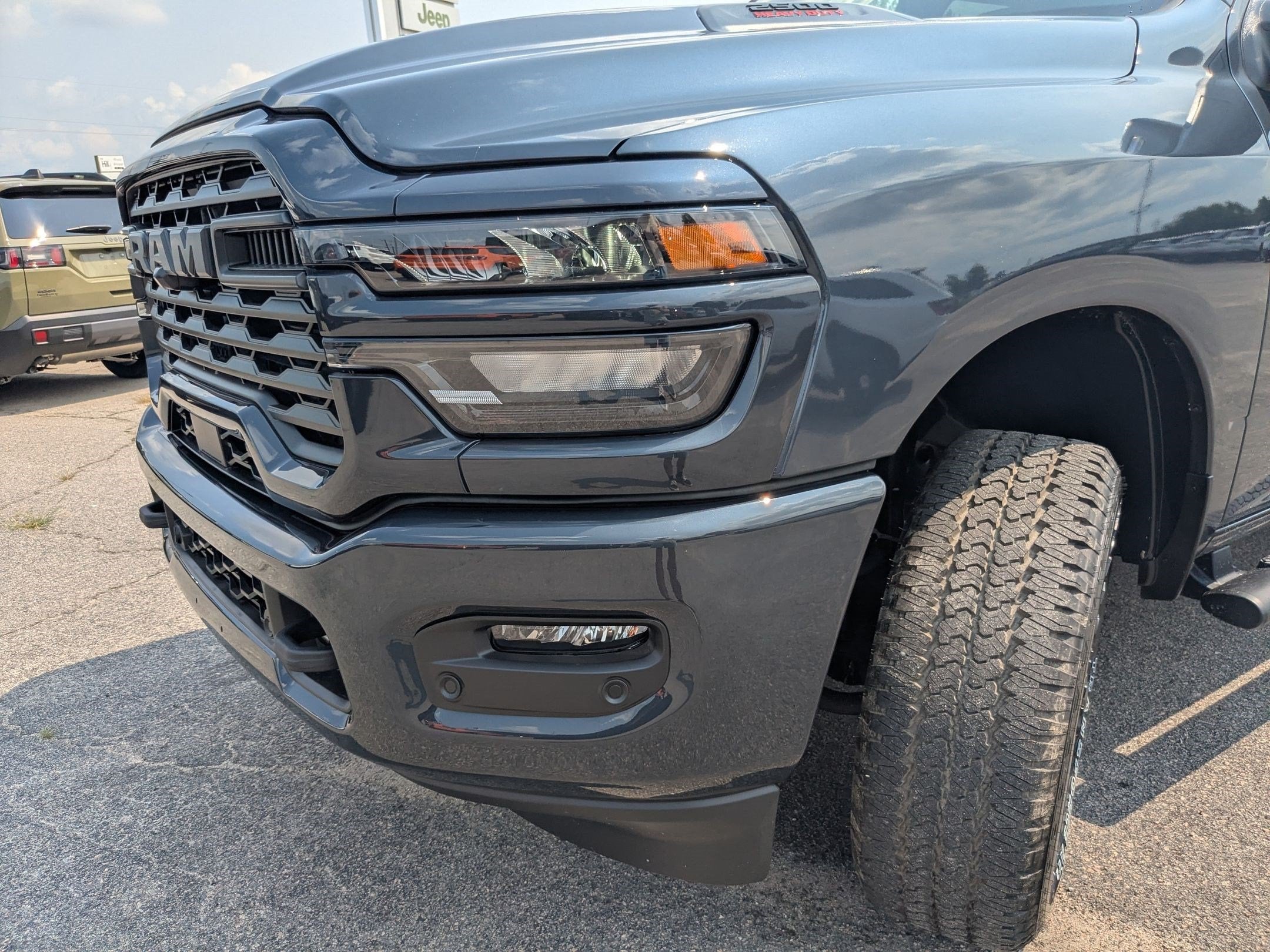 2026 RAM 2500 RAM 2500 BLACK EXPRESS CREW CAB 4X4 6'4' BOX