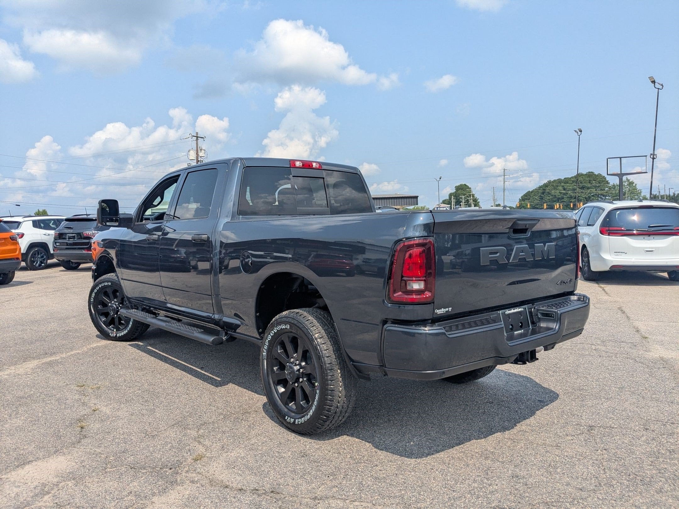 2026 RAM 2500 RAM 2500 BLACK EXPRESS CREW CAB 4X4 6'4' BOX