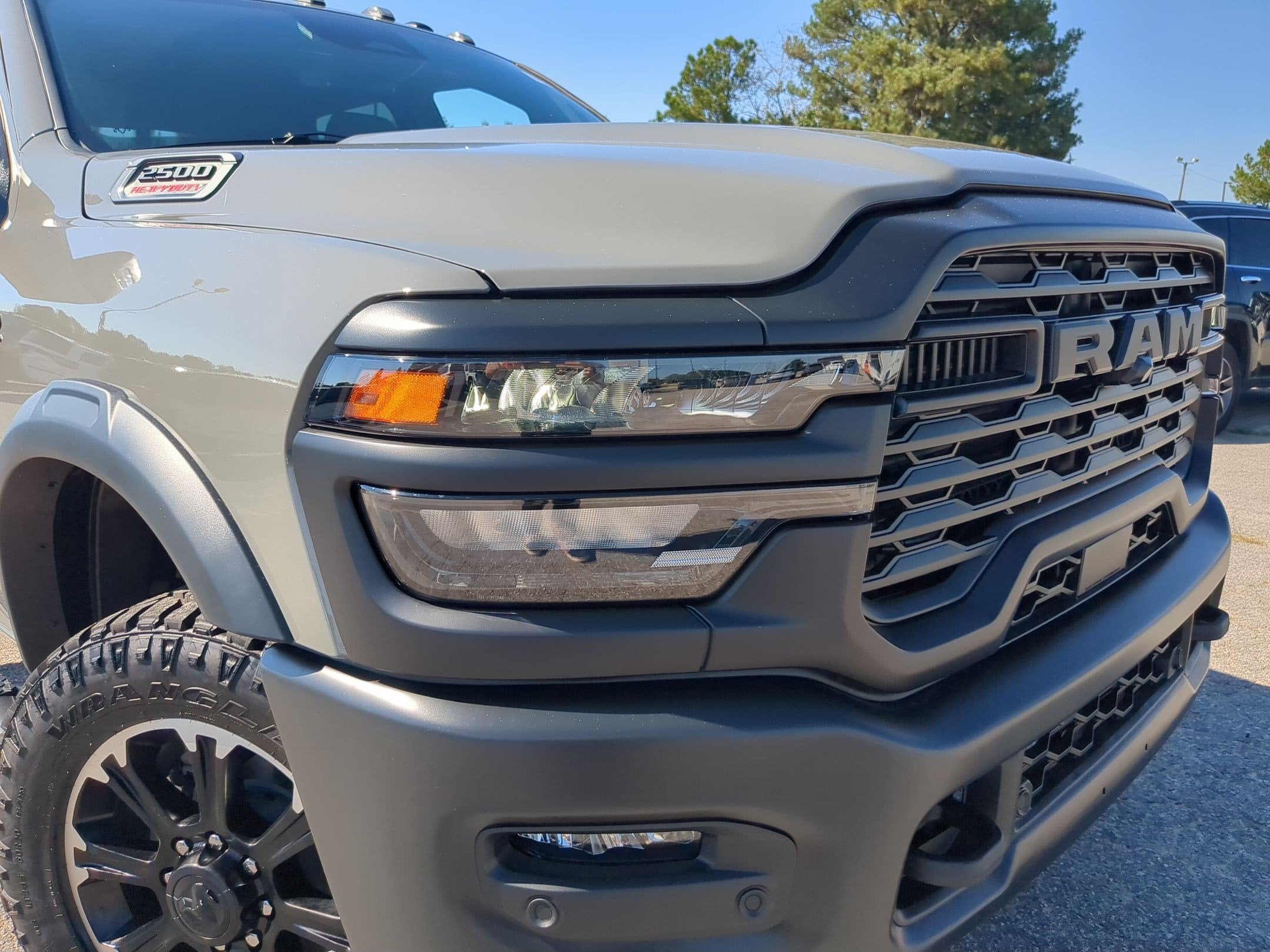 2027 RAM 2500 RAM 2500 WARLOCK CREW CAB 4X4 6'4' BOX