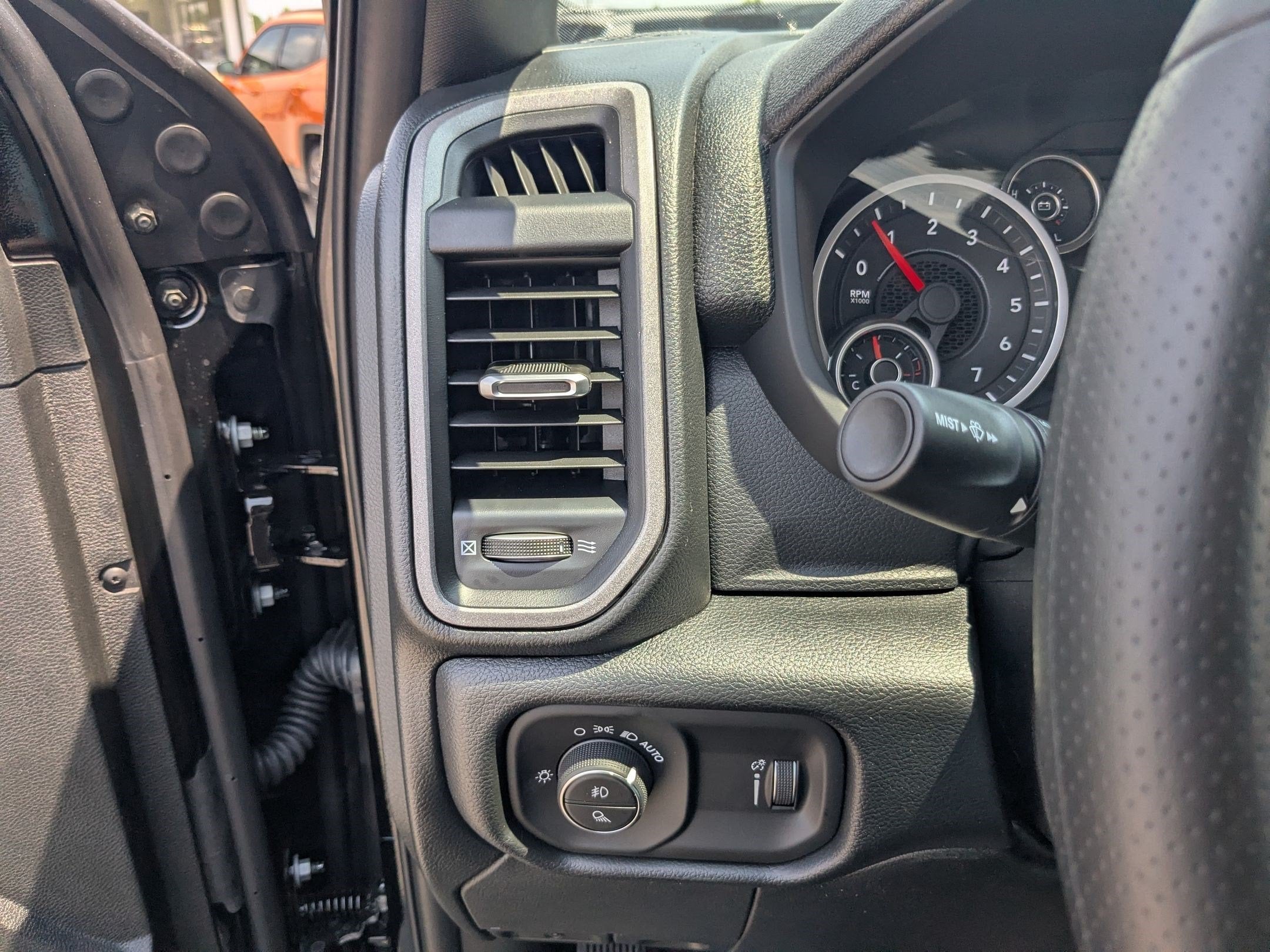 2026 RAM 2500 RAM 2500 TRADESMAN CREW CAB 4X4 6'4' BOX