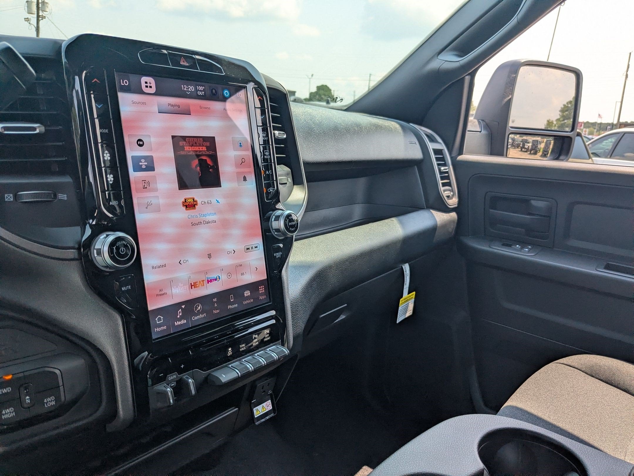 2026 RAM 2500 RAM 2500 TRADESMAN CREW CAB 4X4 6'4' BOX