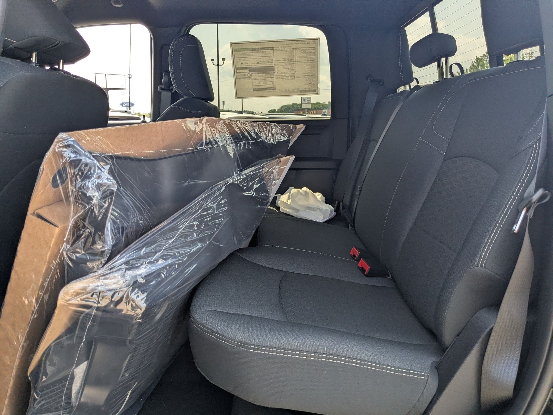 2026 RAM 2500 RAM 2500 TRADESMAN CREW CAB 4X4 6'4' BOX