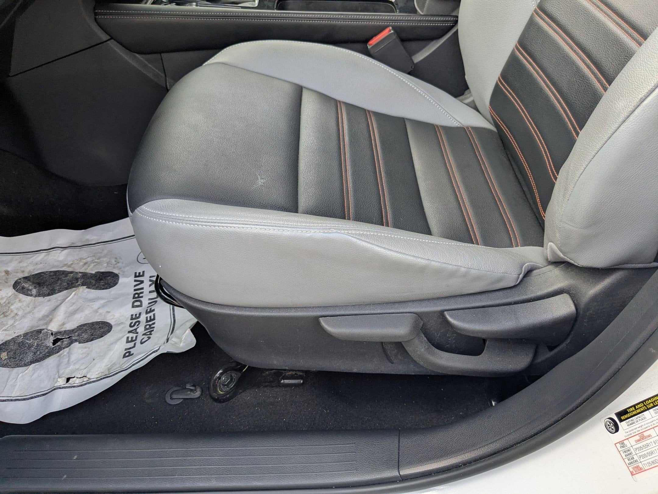 2023 Nissan Kicks SR Xtronic CVT