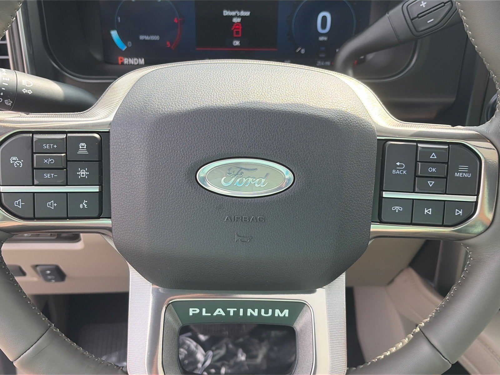 2026 Ford Super Duty F-250 SRW Platinum