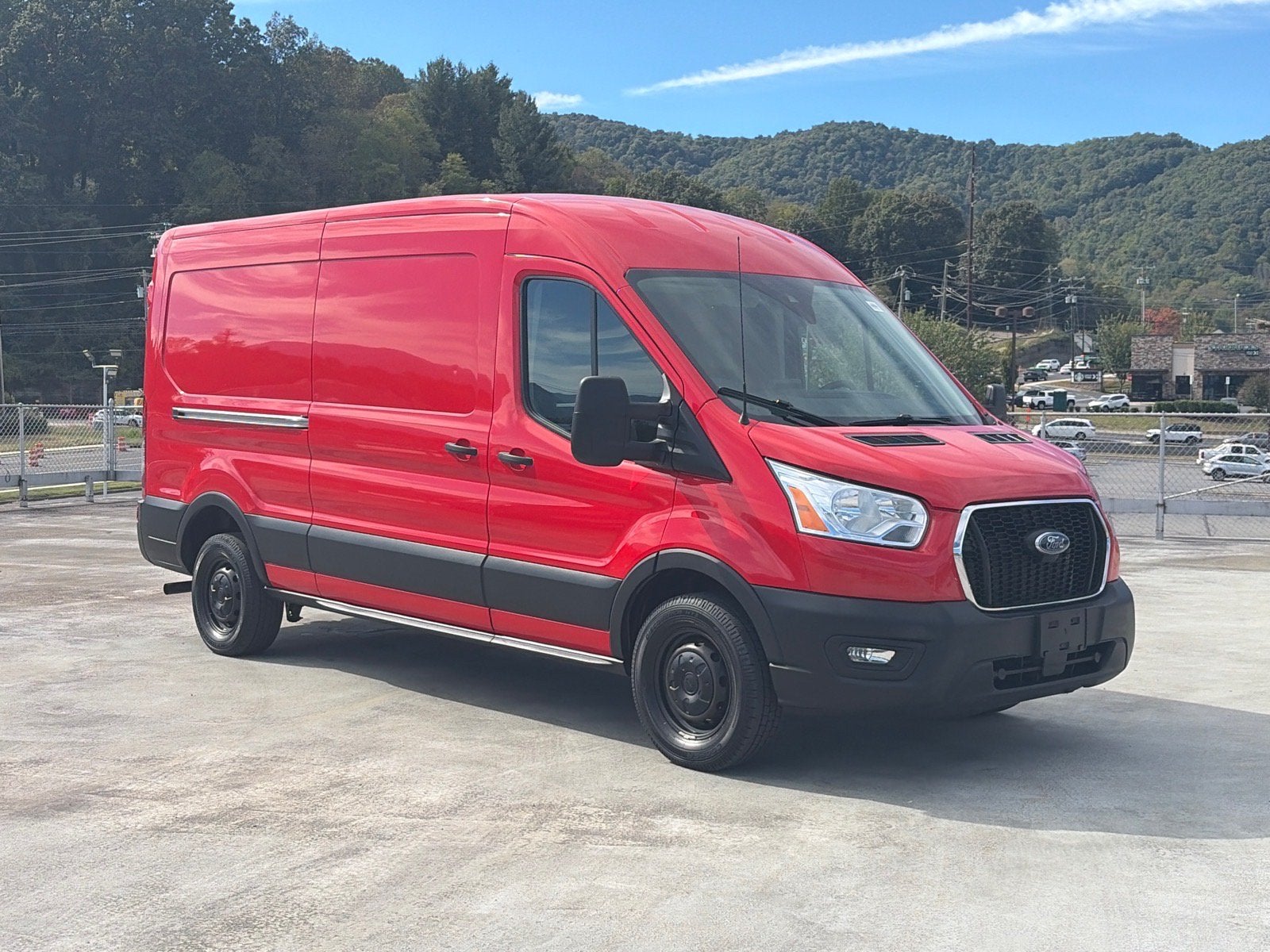 2022 Ford Transit Cargo Van T-250 130" Med Rf 9070 GVWR RWD