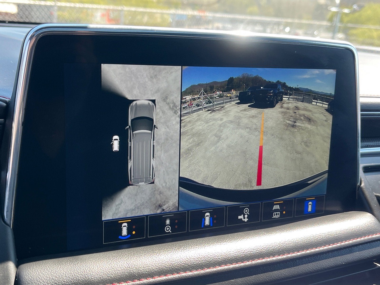 2022 Chevrolet Suburban RST