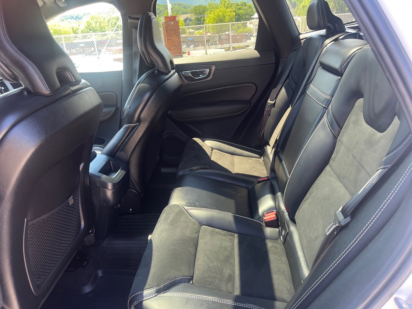 2019 Volvo XC60 R-Design