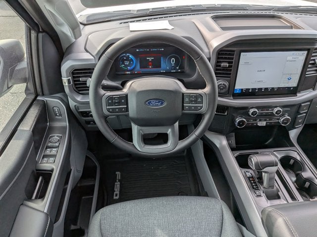 2025 Ford F-150 Lightning XLT