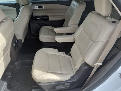 2023 Ford Explorer Platinum