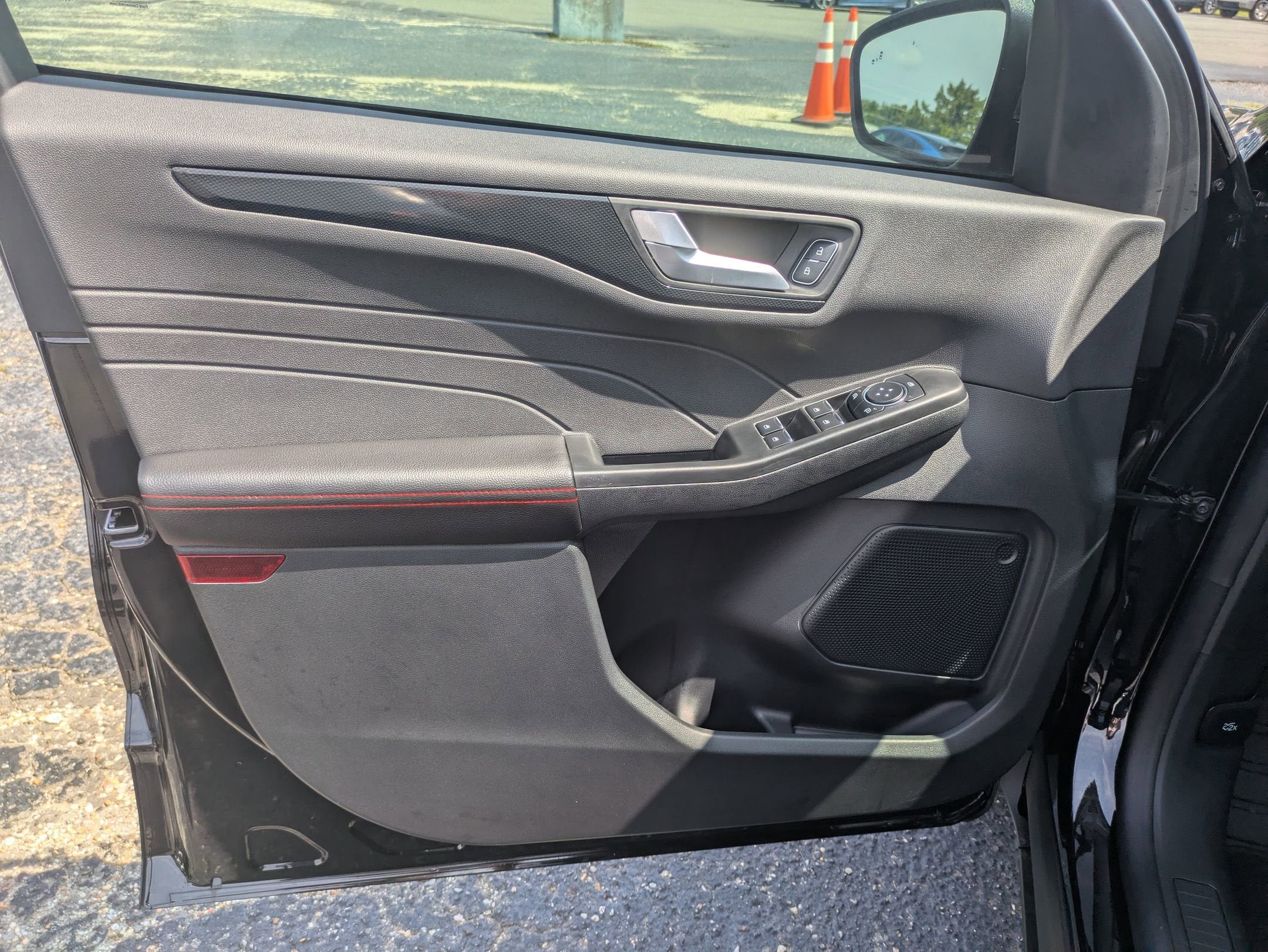 2025 Ford Escape ST-Line - Crossroads Courtesy Demo