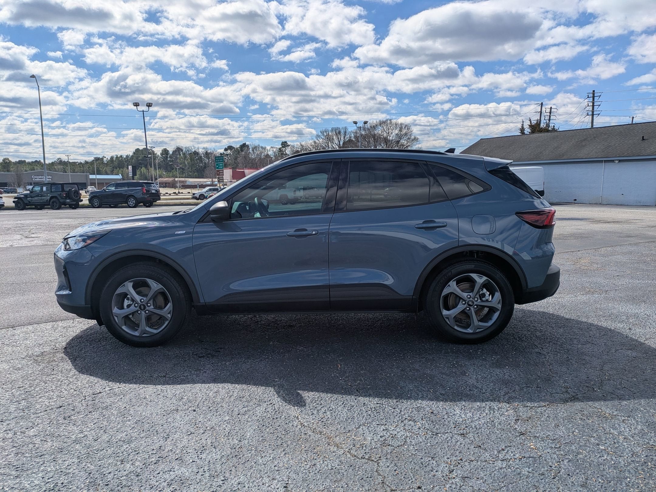 2025 Ford Escape ST-Line