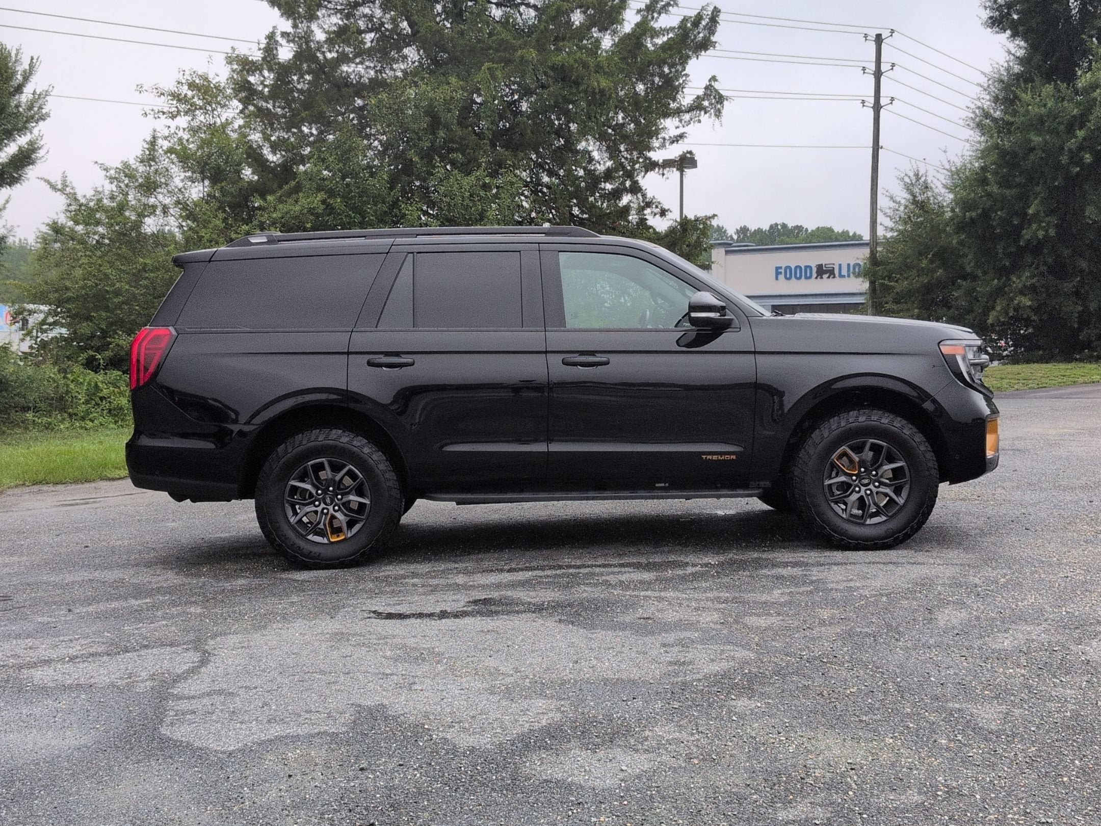 2025 Ford Expedition Tremor
