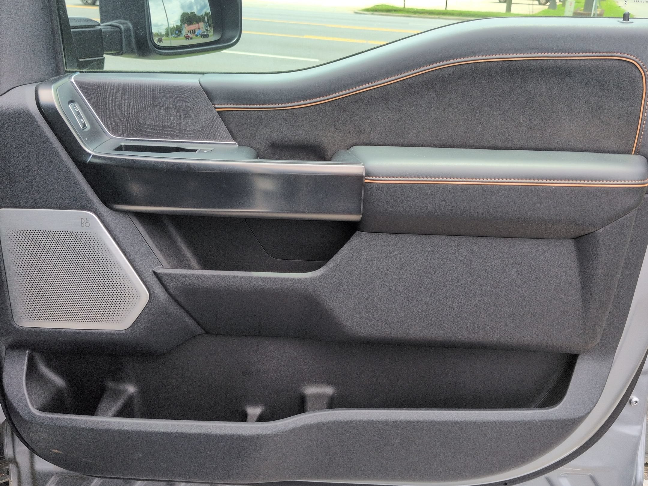 2023 Ford Super Duty F-250 SRW Platinum