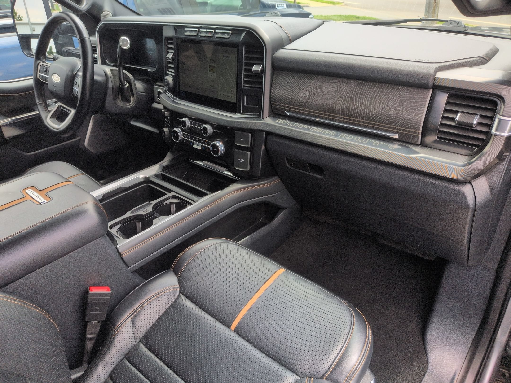2023 Ford Super Duty F-250 SRW Platinum