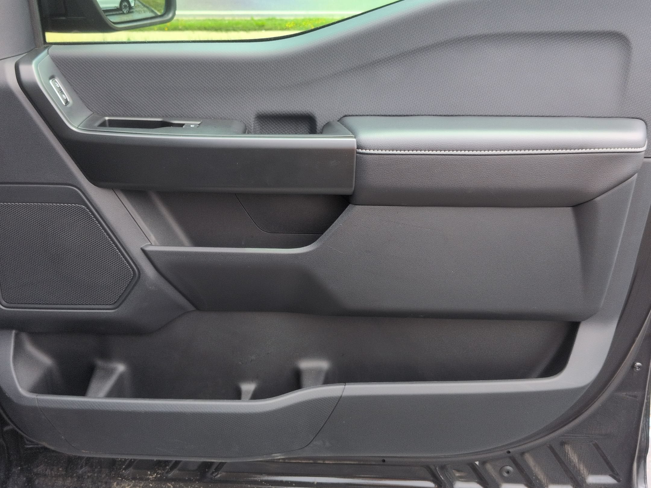 2026 Ford F-150 STX - Crossroads Courtesy Demo