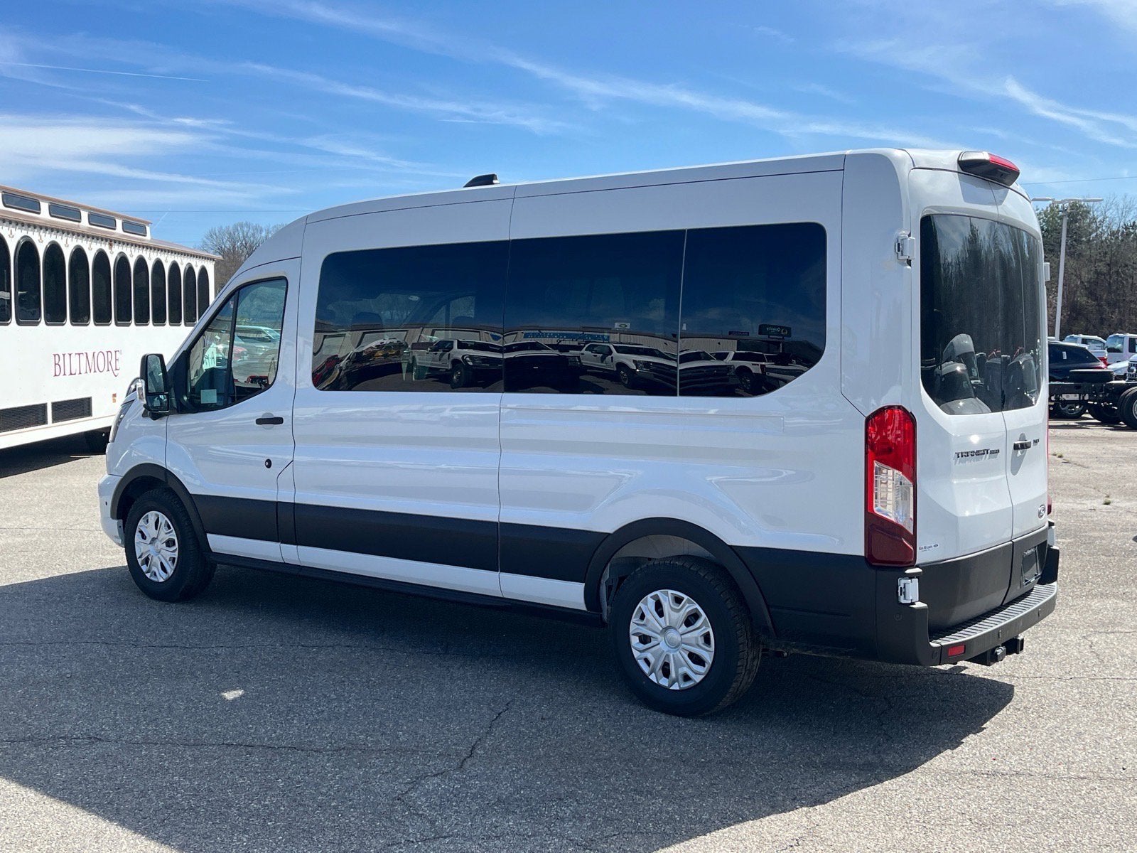 2026 Ford Transit Passenger Wagon 350 XLT