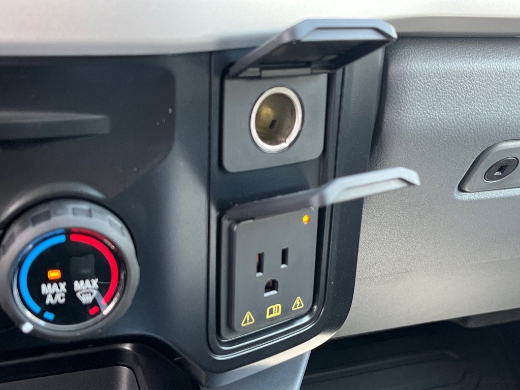 2025 Ford Super Duty F-550 DRW XLT DRW