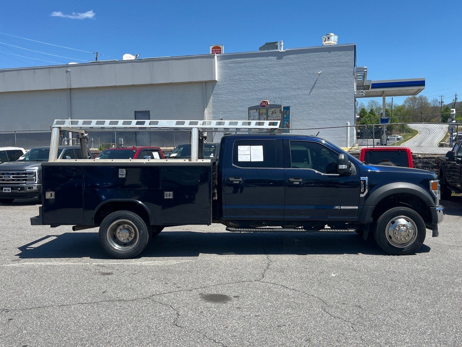 2022 Ford Super Duty F-550 DRW XLT DRW