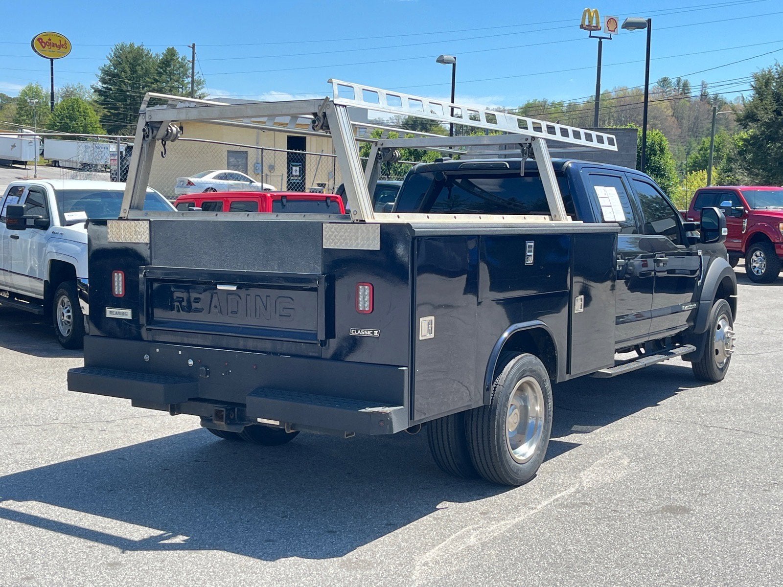 2022 Ford Super Duty F-550 DRW XLT DRW
