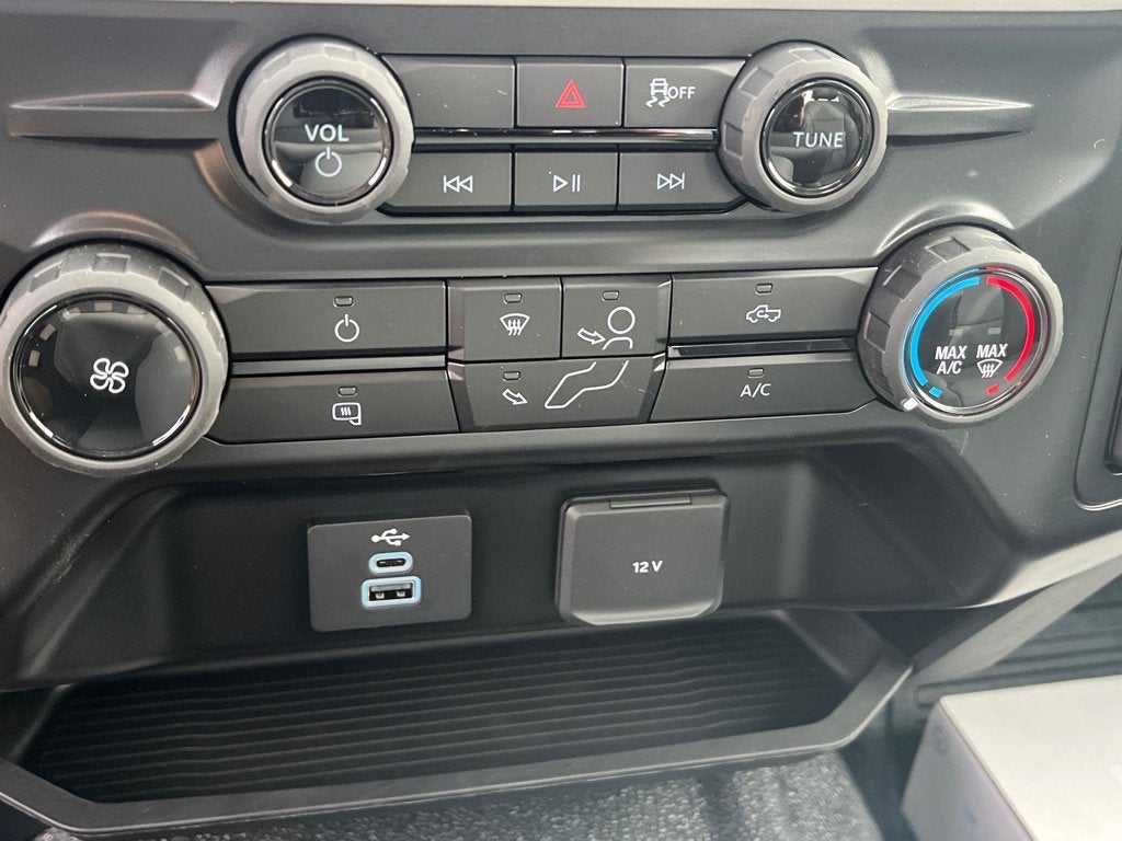 2026 Ford Super Duty F-600 DRW XL