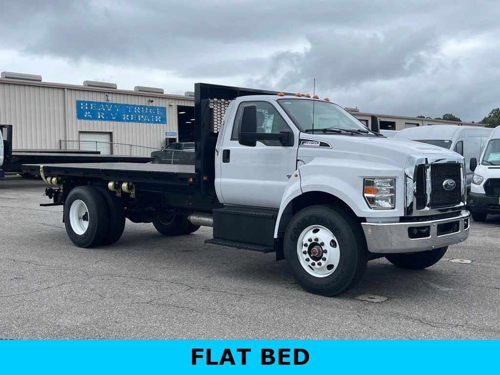 2025 Ford F-650SD Base