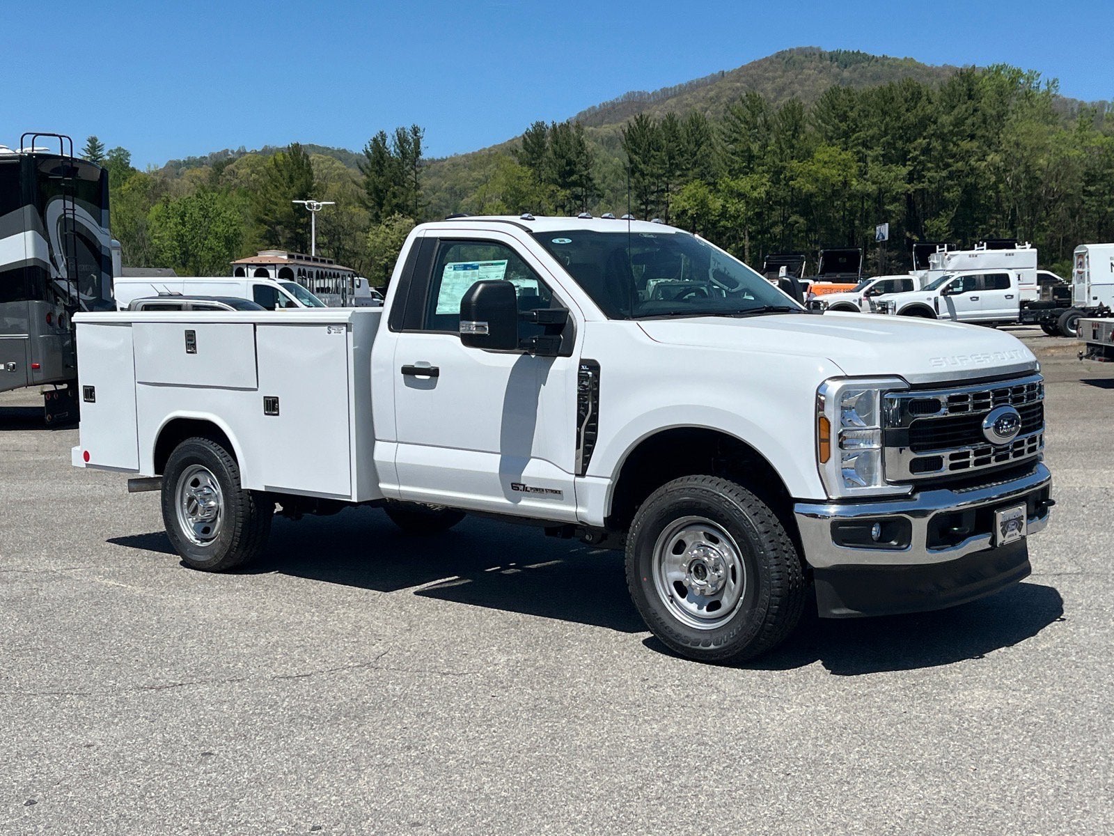 2026 Ford Super Duty F-350 SRW XL